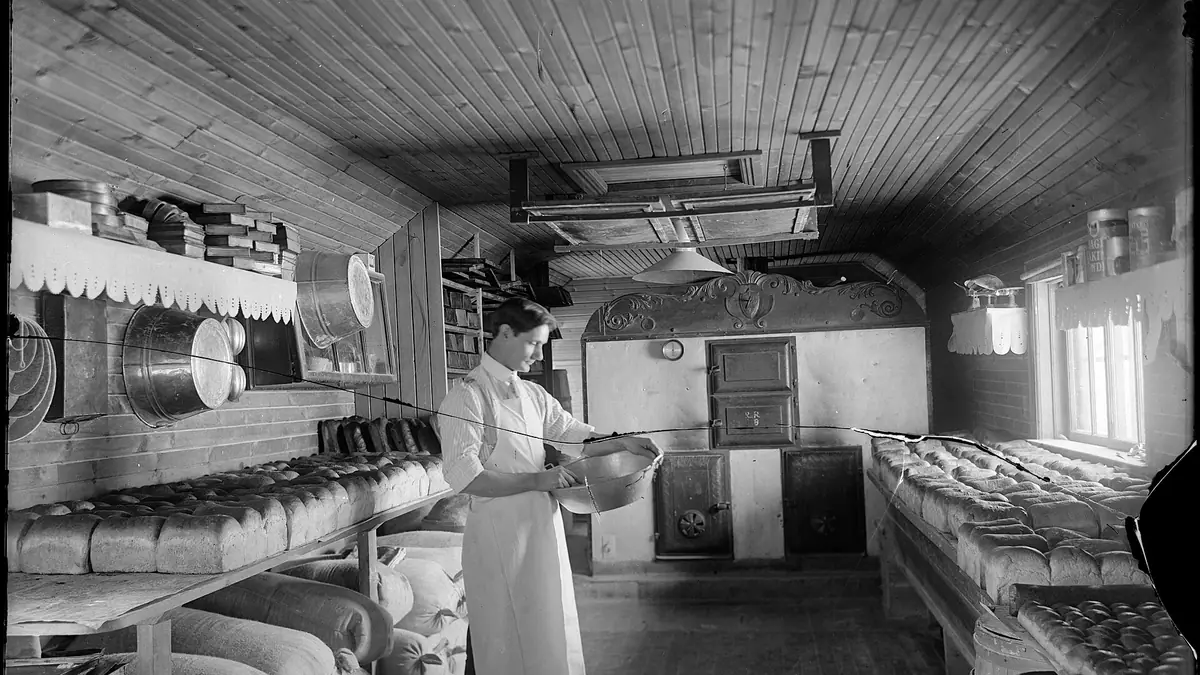 Sergeant Bun Bakery & Mrs T's Teatime Treats – bakery in Lanehouse, Chickerell